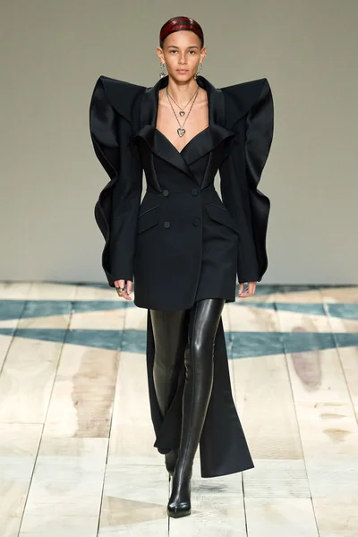 Look 46
